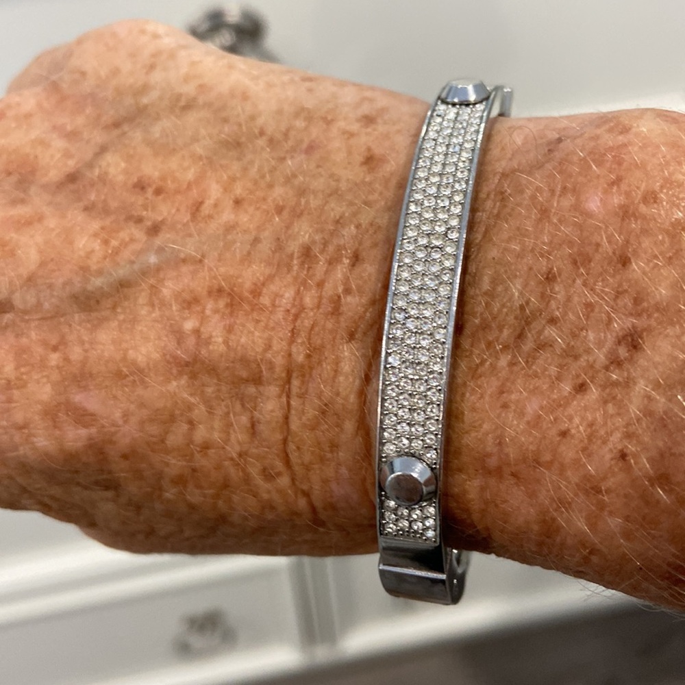 Bracelet - Picture 3 of 6